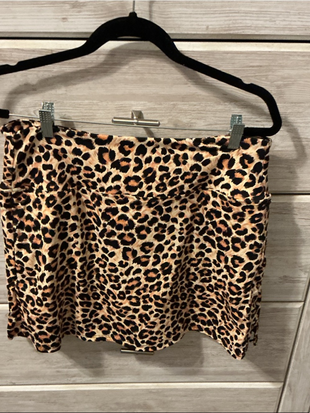 Women’s golf or pickleball animal print skort